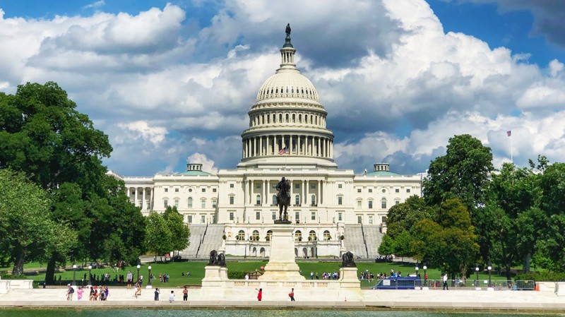 Entre pressão e recuo, Washington compromete previsibilidade e abre espaço para adversários.