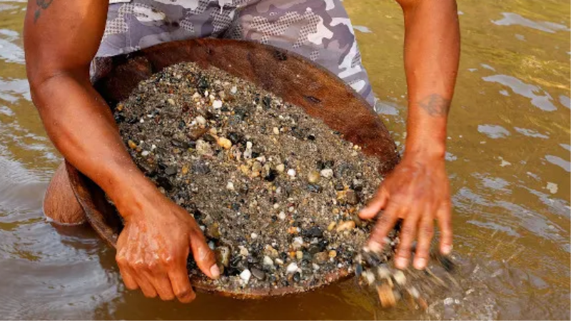 Proposta foi enviada pelo Executivo após decisão do STF que derrubou regra de “boa-fé” na compra de ouro.