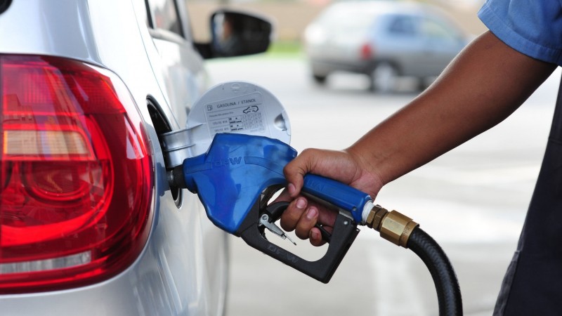 Governo quer converter receitas extras com petróleo em desonerações.