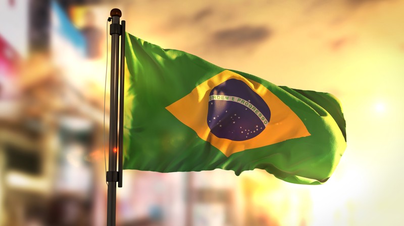 Entre extremos, Brasil repete impasse político.