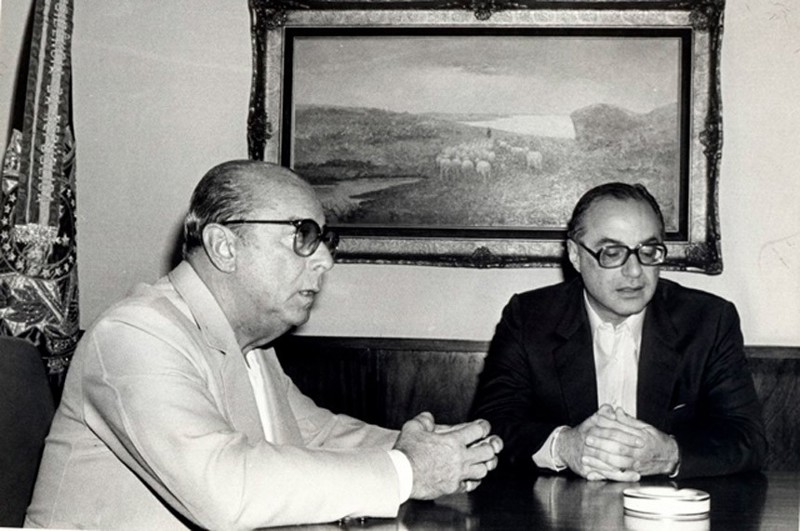 O então presidente João Baptista Figueiredo e o seu candidato na eleição indireta, deputado Paulo Maluf, que acabaria derrotado no Colégio Eleitoral para Tancredo Neves.