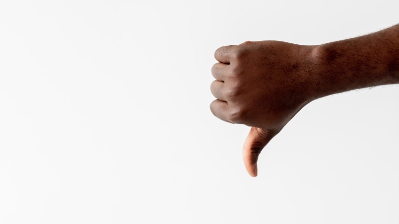 Falta de políticas efetivas expõe limites de leis que não asseguram a preservação de bens imateriais.