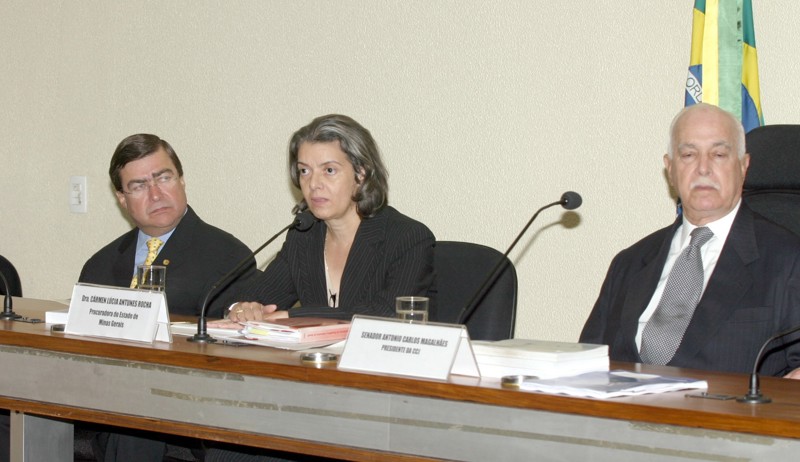 Cármen Lúcia teve rápida sabatina no Senado após ter sido indicada por Lula ao STF, em 2006, com direito a elogios da oposição.