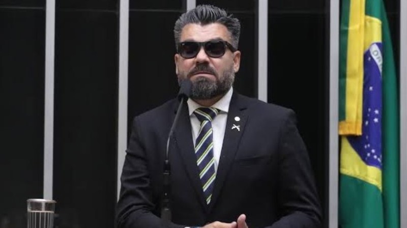 Autor da proposta, Delegado Caveira (PL-PA) defende regras mais rígidas para uso da FAB.