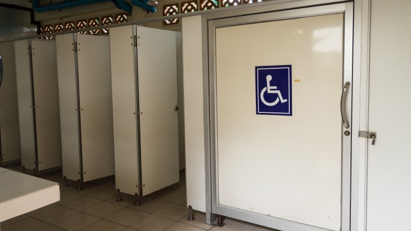 Projeto prevê instalação em todas as estações de metrô e trem.