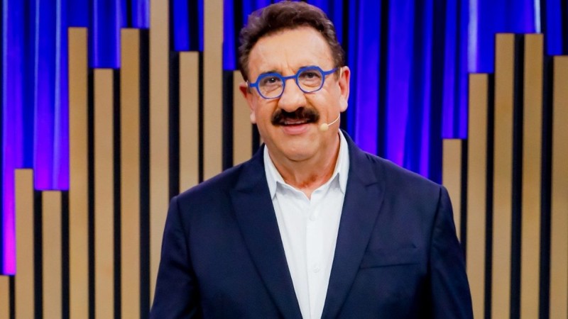 Ratinho acionou a Justiça no DF após o debate; defesa da deputada ainda não se manifestou no processo.