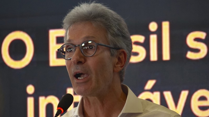 Romeu Zema foi criticado por governistas nas redes sociais por fala sobre trabalho infantil. 