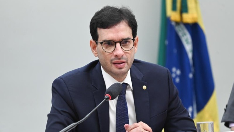 Relator apresenta plano de trabalho da comissão especial sobre o fim da escala 6x1.