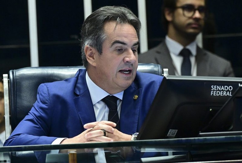 Defesa diz que senador está à disposição para esclarecimentos e nega qualquer ligação com suspeitas apontadas pela PF em nova fase da Operação Compliance Zero.