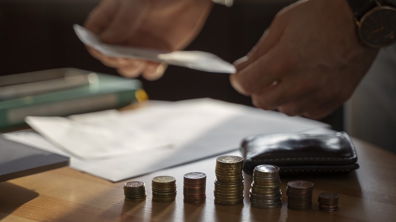 A profissionalização das operações com créditos judiciais transforma ativos esquecidos em ferramentas sofisticadas de financiamento e capitalização.