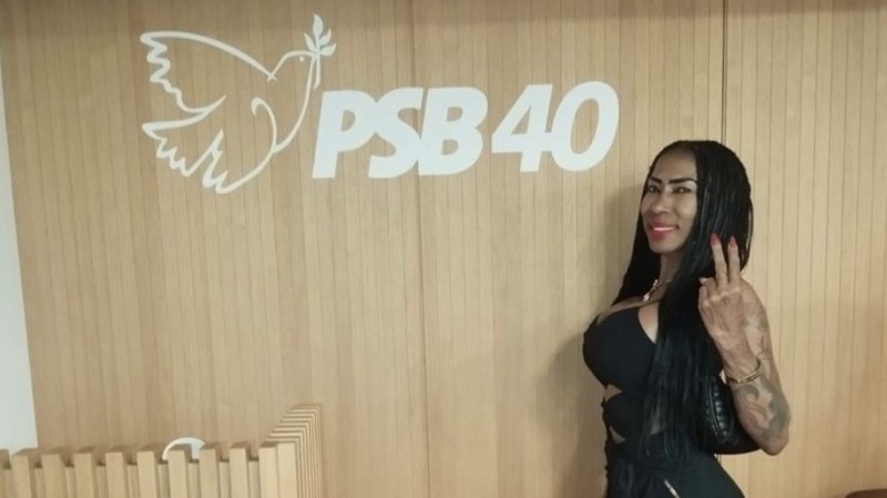 Artista promete atuar por pautas sociais e defesa da comunidade LGBTQIA+