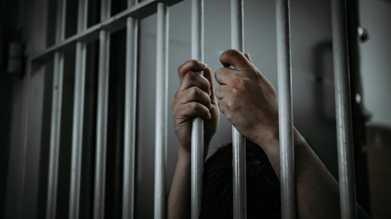 A proposta impede a progressão de pena para reincidentes em crimes sexuais.
