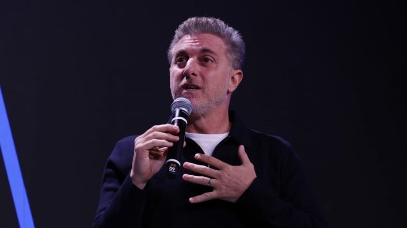 Desgaste de Flávio impulsiona nova onda pró-Huck para 2026.