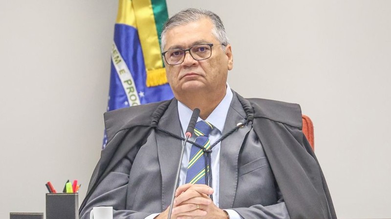 Ministro afirma que emendas destinadas a produtora podem configurar desvio de finalidade. 
