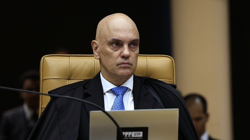 Ministro autorizou busca e apreensão em endereços ligados ao ex-governador e a prisão do prisão preventiva de Ricardo Magro, dono da Refit.