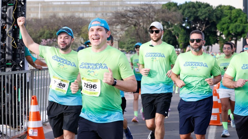 O presidente da Câmara, Hugo Motta, também participou da corrida.