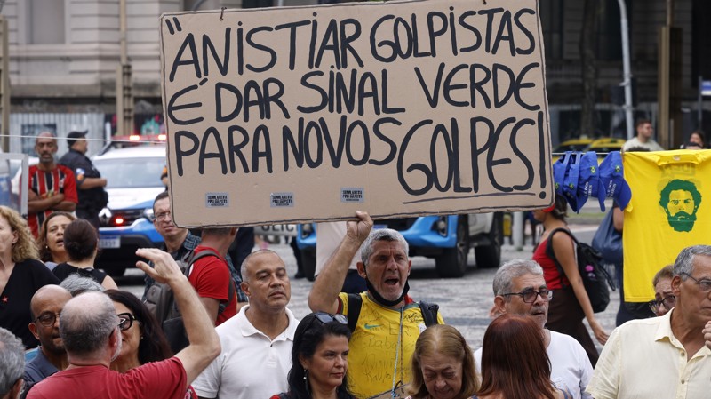 O paralelo histórico entre 1979 e 2023 revela disputas distintas sobre memória, responsabilização e os limites institucionais do perdão político.