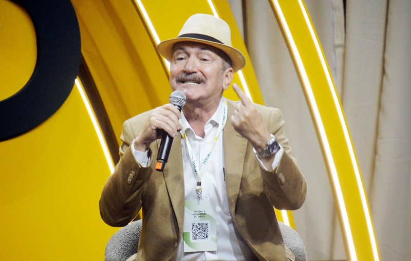 Aldo Rebelo diz que lutará para manter pré-candidatura a presidente em 2026.