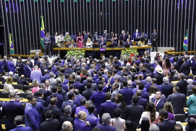 Fevereiro de 2023: sessão solene de posse dos deputados eleitos em 2022. De lá para cá, muitos parlamentares mudaram de partido. 