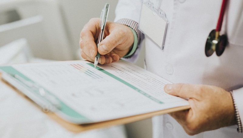 Proposta de regulamentação tenta evitar confusão entre descontos médicos e cobertura assistencial típica dos planos de saúde.