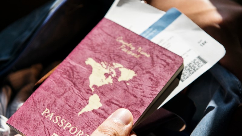 Para a deputada, a hospitalidade brasileira deve se restringir a estrangeiros que queiram 