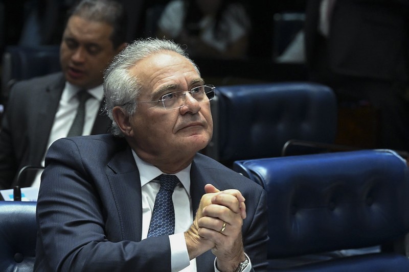 Renan preside hoje a CAE e a subcomissão que apura o caso Master, instalada dentro do colegiado.