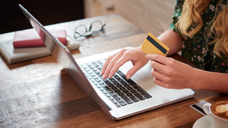 Extinção da cobrança sobre compras internacionais recoloca em pauta a insegurança jurídica e os impactos sobre investimentos.