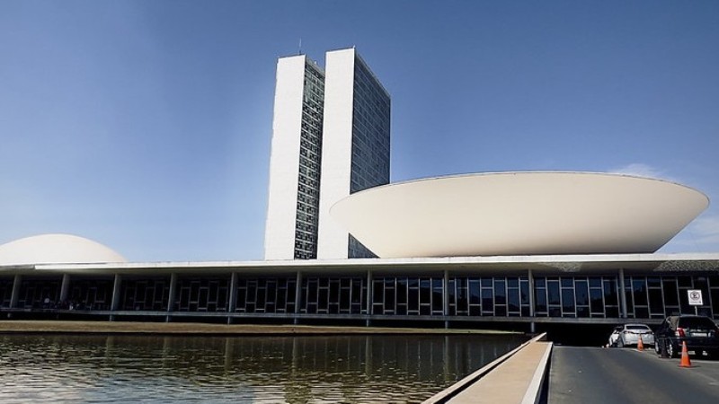 Resolução derrubada pelo Congresso previa dispensa da obrigatoriedade de denúncia para acesso ao aborto legal.