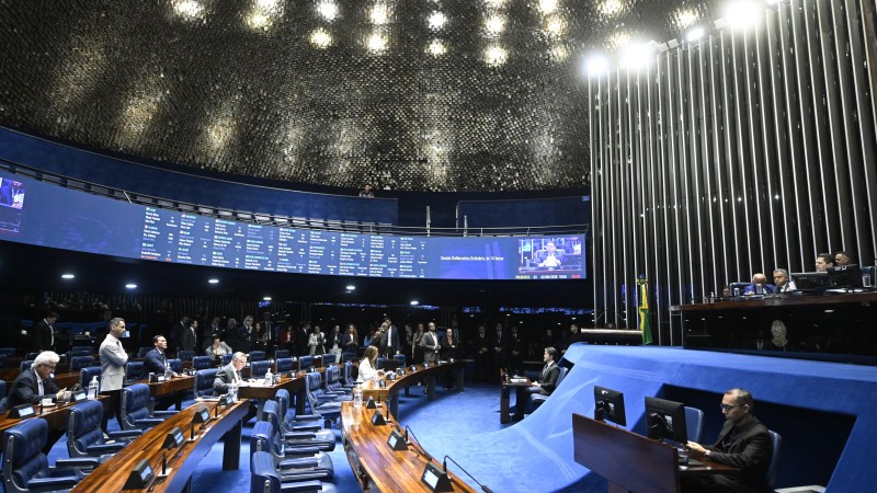Proposta precisa de maioria absoluto da votos.
