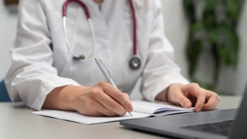 Proposta busca assegurar a valorização dos profissionais de Medicina e Odontologia. 