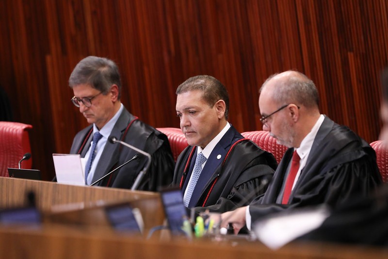 Sessão dessa terça-feira do TSE, sob a presidência do ministro Nunes Marques.
