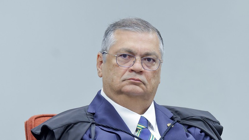 Ministro aponta falhas de transparência e rastreabilidade na aplicação de recursos parlamentares.