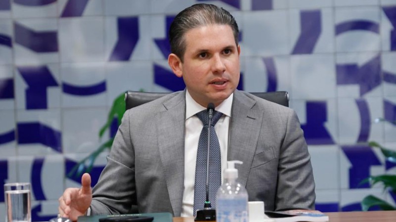 Urgência presidencial impede votação de projeto de redução dos impostos sobre combustíveis