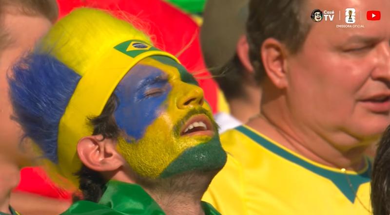 Max Russi apareceu na transmissão oficial do jogo entre Brasil e Marrocos na Copa do Mundo 2026. 