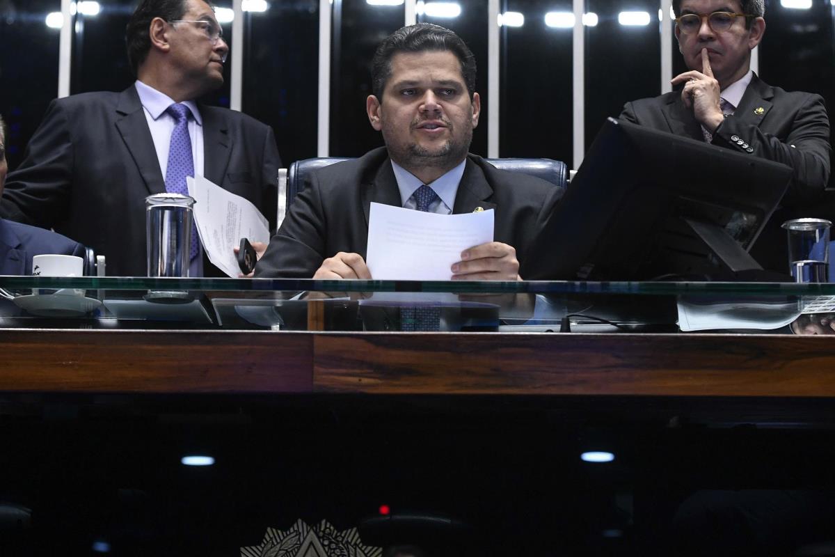 Plenário do Senado Federal durante sessão deliberativa ordinária de hoje.