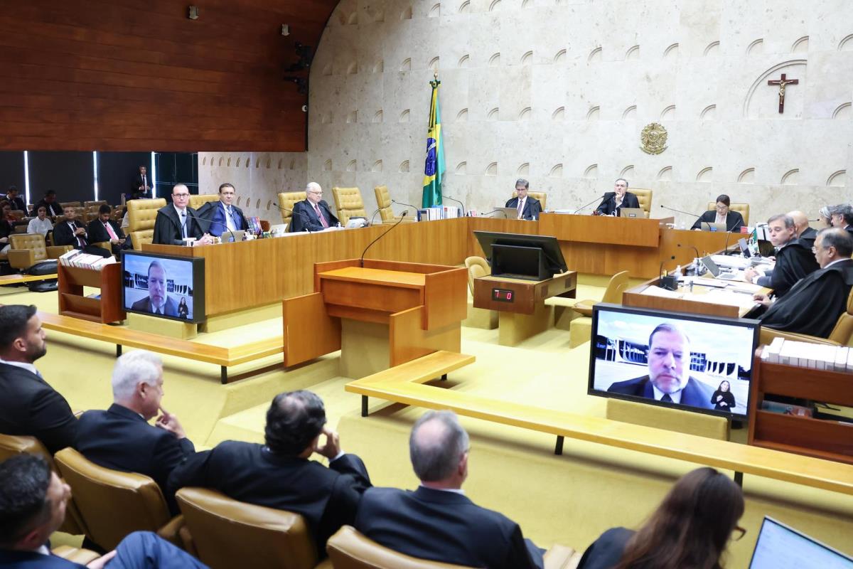 Sessão plenária do STF.
