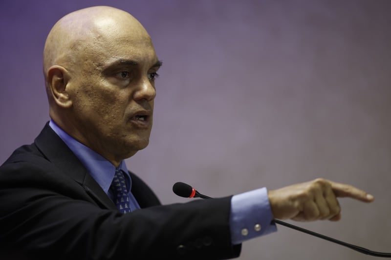 O ministro Alexandre de Moraes é o relator das denúncias no STF