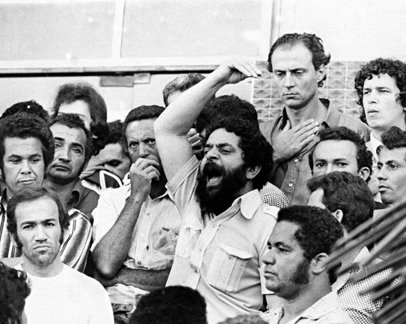 Lula em seus tempos de líder sindical, em 1980: futuro presidente estaria preso durante o ato de 1º de Maio. Manifestantes pediram por sua soltura: 