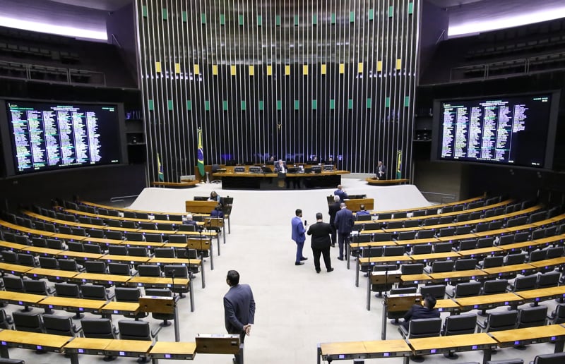 Câmara pode ganhar 18 vagas e chegar a 531 deputados federais.