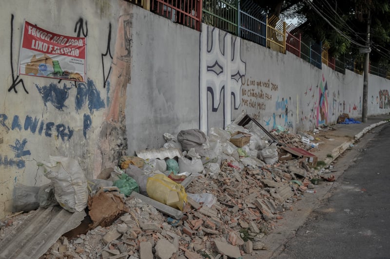 Muro do Centro de Educação Infantil Jardim Verônica, em São Paulo