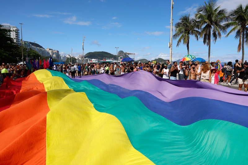 Políticas LGBTI+ sobrevivem graças a emendas parlamentares