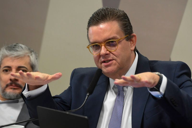 Ministro Wolney Queiroz.