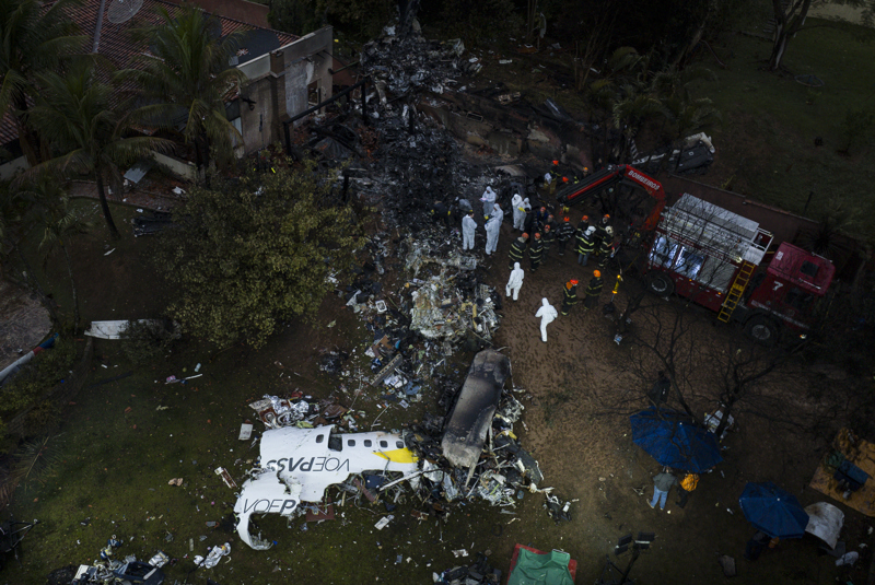 Avião da Voepass caiu em Vinhedo com 61 pessoas a bordo.
