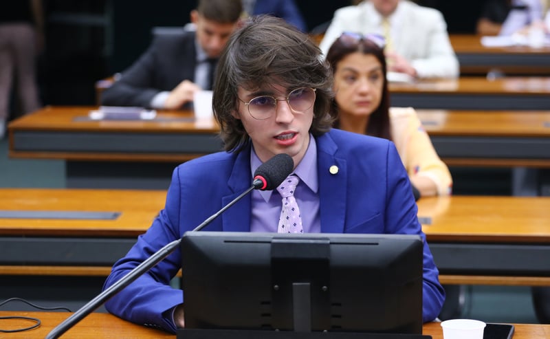 Parlamentar critica falta de informações e pede ações do Estado.