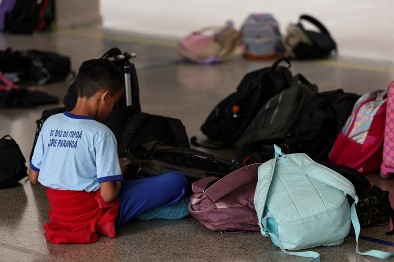 A estagnação brasileira é fruto da negligência com educação, tecnologia e liderança política.