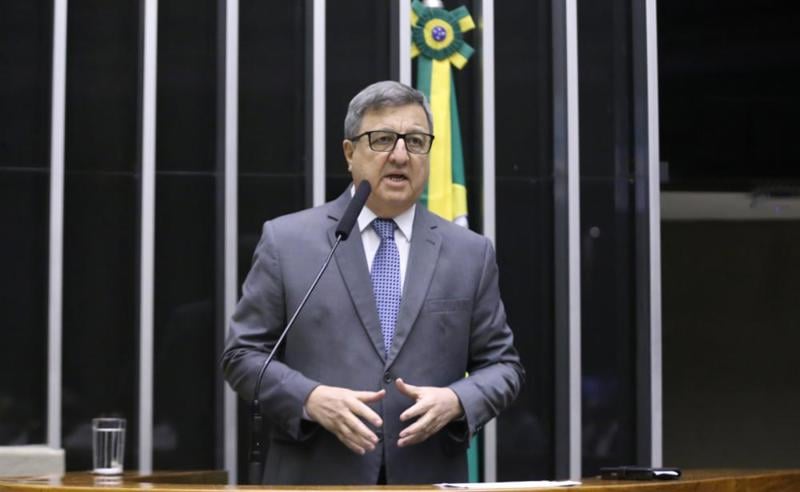Danilo Forte (União) defende que a proposta dará mais elementos para o combate ao crime.