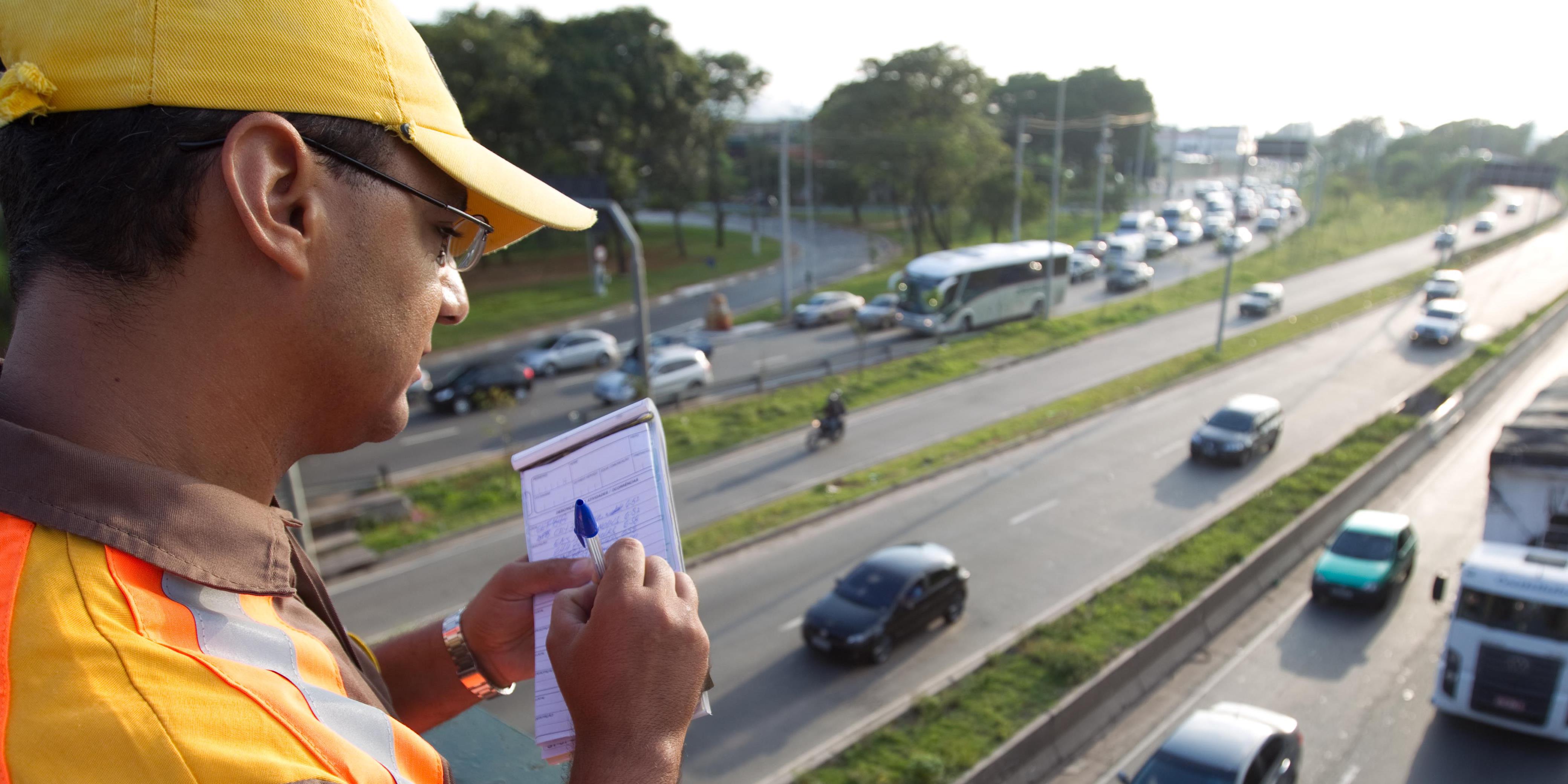 Proposta que inclui agentes de trânsito e guardas municipais nas carreiras da segurança pública ainda terá de ser votada pela Câmara após passar pelo Senado.