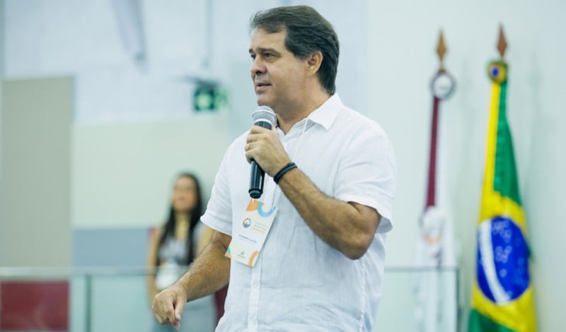 A proposta de Evandro Leitão foi lida na Câmara na terça-feira (27).