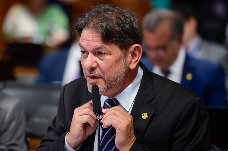 Cid Gomes é também líder do PSB no Senado Federal.