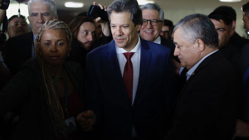 Fernando Haddad estará na Câmara dos Deputados em um momento de tensão entre o governo e os parlamentares.
